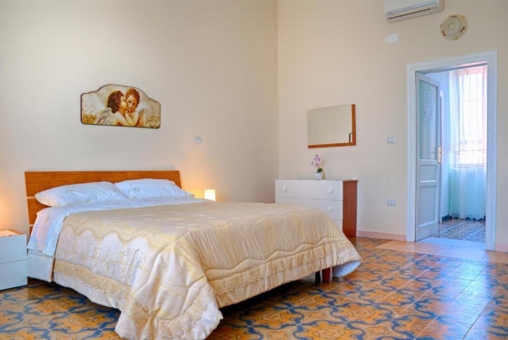 Bed And Breakfast Sommavesuvio Pollena Trocchia Ruang foto
